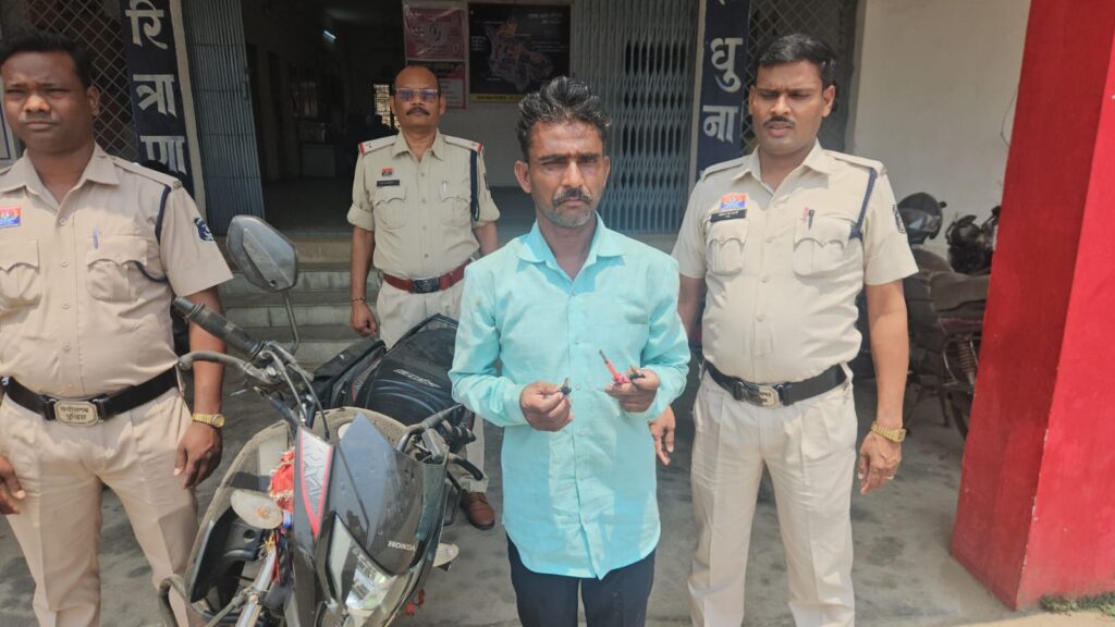रेकी से लेकर लूट तक पूरा नेटवर्क बेनकाब: रायगढ़ में ‘उठाईगिरी गैंग’ का मास्टरमाइंड गिरफ्तार, कई राज्यों में फैला था खौफ