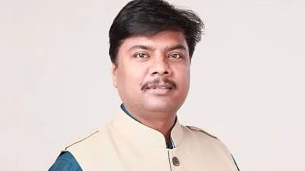 दिल्ली में क्या चल रहा है ऐसा प्लान? सीएम साय का ‘गुप्त ब्लूप्रिंट’ आया सामने, बस्तर की किस्मत बदलने की तैयारी