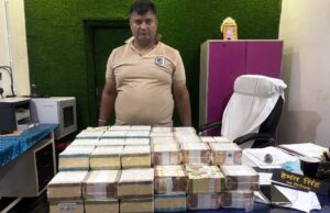 दो सूटकेस में कैश का रहस्य! 18 लाख के नए नोटों के साथ पकड़ा युवक, हवाला या किसी बड़े खेल की कड़ी?
