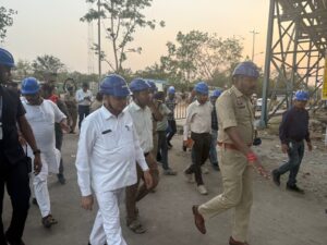 उद्योग एवं सार्वजनिक उपक्रम मंत्री  लखनलाल देवांगन ने किया वेदांता पावर प्लांट के घटनास्थल का निरीक्षण