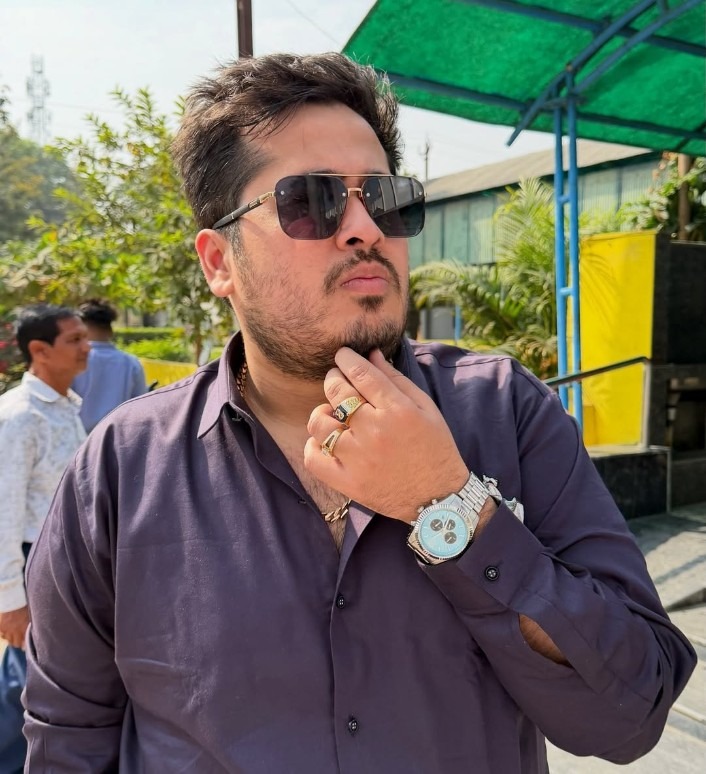 सोशल मीडिया का चेहरा या सट्टा साम्राज्य का सरगना? बाबू खेमानी की गिरफ्तारी ने खोले चौंकाने वाले राज