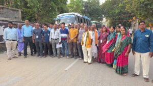 Raigarh News: श्रीरामलला दर्शन योजना: रायगढ़ जिले के 104 तीर्थयात्री अयोध्या धाम के लिए रवाना