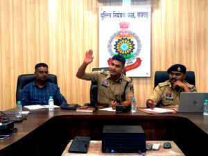 रायगढ़ पुलिस की पहल—सड़क दुर्घटनाओं पर अंकुश के लिए ट्रांसपोर्टरों के साथ अहम बैठक, सख्त दिशा-निर्देश जारी