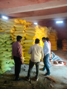 अवैध उर्वरक भंडारण पर लगातार कार्रवाई जारी
