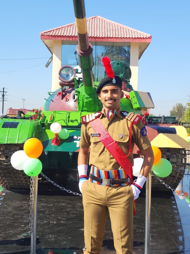 रायगढ़ से निकला देश का रक्षक: अक्षत किशोर मिश्रा ने नौसेना अकादमी में हासिल किया अखिल भारतीय 30 वा रैंक और SSB में सर्वाधिक नंबर