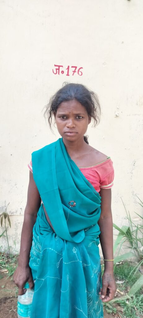 निर्दयी मां का खौफनाक चेहरा बेनकाब”— ढाई साल के मासूम की पत्थर से हत्या, रायगढ़ पुलिस ने सुलझाई दिल दहला देने वाली गुत्थी