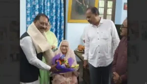 मुख्यमंत्री श्री साय ने राजमाता श्रीमती स्नेहमाला देवी सिंह से की आत्मीय भेंट