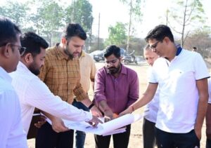 Raigarh News: कोतरा रोड दुग्ध डेयरी पर विकसित होगा आधुनिक ऑक्सीजोन, युवाओं और नागरिकों के लिए बनेगा बहुउद्देशीय सुविधाओं से युक्त आकर्षक केंद्र