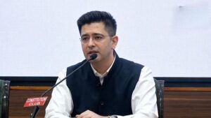 राघव चड्ढा ने आम आदमी पार्टी छोड़ी, कहा – दो तिहाई AAP सांसदों के साथ बीजेपी में जाएंगे