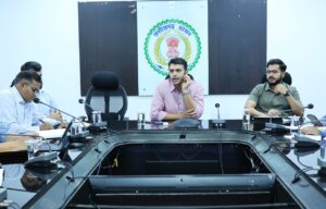 Raigarh News: सुशासन तिहार 2026: रायगढ़ में जनसमस्या निवारण शिविरों की शुरुआत, कलेक्टर ने दिए सूक्ष्म जांच और उच्च गुणवत्ता के साथ त्वरित निराकरण के निर्देश