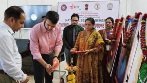 Raigarh News: राष्ट्रीय सेवा योजना युवाओं के व्यक्तित्व विकास का सशक्त माध्यम: कलेक्टर मयंक चतुर्वेदी