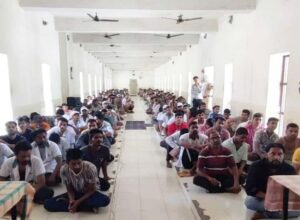 Raigarh News: जिला जेल में वित्तीय साक्षरता शिविर का आयोजन, 200 कैदियों ने लिया भाग, बैंकिंग, बचत और निवेश पर दिया गया प्रशिक्षण