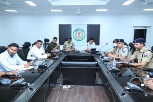 Raigarh News: भाईचारे और सौहार्द के साथ मनाया जाएगा ईद-उल-जुहा पर्व, शांति समिति की बैठक संपन्न