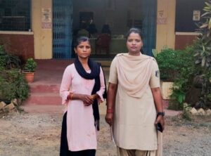 Raigarh News:  मोबाइल दुकान चोरी का पर्दाफाश, पुलिस ने महिला समेत दो नाबालिगों को किया गिरफ्तार, ताला तोड़कर उड़ाए थे डेढ़ लाख का माल