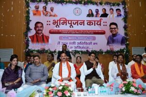 Raigarh News: स्वास्थ्य सुविधाओं के विस्तार के साथ गुणवत्तापूर्ण चिकित्सा शिक्षा व वेलनेस को बढ़ावा देना सरकार की प्राथमिकता- स्वास्थ्य मंत्री श्याम बिहारी जायसवाल