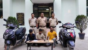 Raigarh News: सूने मकान में लाखों के सोने-चांदी के जेवरात चोरी करने वाले गिरोह का खुलासा, चक्रधरनगर पुलिस ने तीन आरोपियों को किया गिरफ्तार