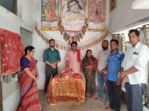 Raigarh News: ज्ञानभारतम मिशन के सर्वे में सामने आई 120 वर्ष पुरानी अमूल्य धरोहर, ग्राम बड़ेभंडार में मिला प्राचीन तालपत्र पांडुलिपियों का दुर्लभ संग्रह