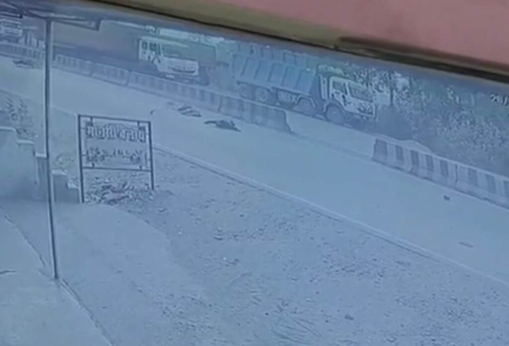 Raigarh News: डिवायडर से टकराई ओवर स्पीड बाइक, 1 युवक की मौत,  दूसरा गंभीर रूप से घायल, घर लौटते समय हुआ हादसा