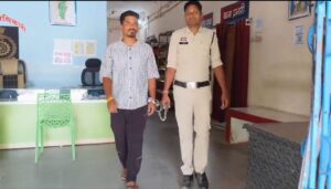 Raigarh News: परिचित युवक ने महिला को डरा-धमकाकर किया शारीरिक शोषण, शिकायत दर्ज होते ही आरोपी को घर से दबिश देकर किया गिरफ्तार