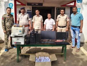 Sarangarh News: धान खरीदी में करीब 1 करोड़ रुपये का गबन करने वाले समिति प्रबंधक और कंप्यूटर ऑपरेटर गिरफ्तार
