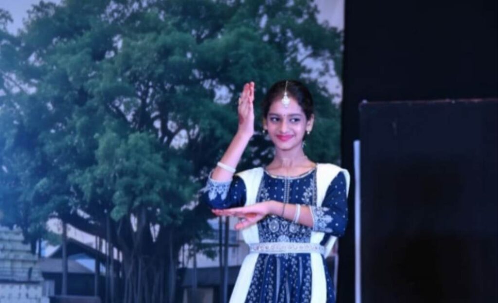 रायगढ़ की बेटी काव्या पटेल ने पुणे में लहराया परचम, भारत उत्सव 2026 में नृत्य से बढ़ाया शहर का मान
