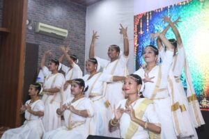 ‘इनक्रेडिबल इंडिया’ की थीम पर थिरके विद्यार्थी -गीताक्षरा साहू बनीं ‘स्टूडेंट ऑफ द ईयर’, कथक और लोक नृत्यों की प्रस्तुति ने दर्शकों को किया मंत्रमुग्ध
