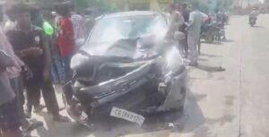 CG Accident News: कार और बाइक के बीच भीषण टक्कर, एक युवक की मौके पर ही मौत, तीन की हालत गंभीर, बिलासपुर रेफर