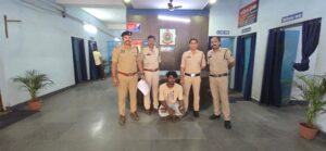 Raigarh Newws: रायगढ़ पुलिस ने सीतापुर ब्लाइंड मर्डर को सुलझाया, दोस्त ने ही मामूली विवाद में की थी युवक की बेरहमी से हत्या, आरोपी गिरफ्तार