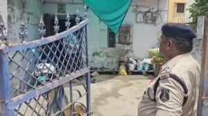 CG Big News: एक घर में परिवार के चार लोगों की मिली लाश, बच्चों को मारकर माता-पिता ने खुद भी दी जान 
