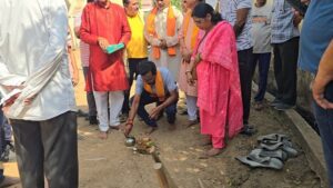 Raigarh News: महापौर जीवर्धन चौहान ने 44 लाख के सीसी रोड एवं नाली निर्माण कार्यों का किया भूमिपूजन, रायगढ़ में विकास कार्यों को लगातार मिल रही रफ्तार