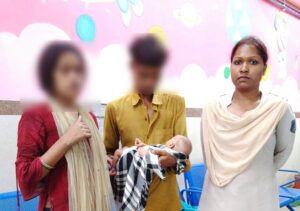 Raigarh News: मार से बिलखते डेढ साल के मासूम को कोतवाली पुलिस ने दिया सहारा, उपचार से लेकर बाल कल्याण समिति तक निभाई जिम्मेदारी