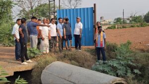 Raigarh: बरसात से पहले मैदान में उतरे महापौर जीवर्धन चौहान, नालों का किया औचक निरीक्षण, अधिकारियों को दिए त्वरित कार्रवाई के निर्देश