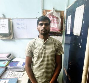  Raigarh: रायगढ़ में शराब बेचने वाले आरोपी को 1 वर्ष के सश्रम कारावास एवं 25,000 अर्थदंड की सजा