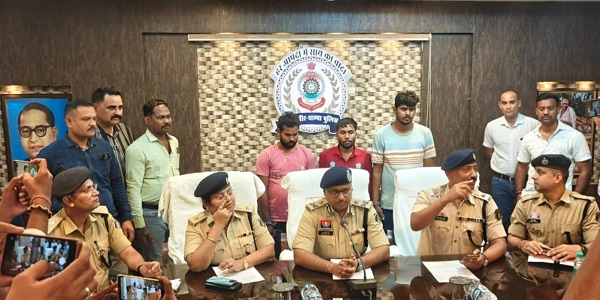 CG News: कांग्रेस नेता के बेटे की गोली मारकर हत्या का खुलासा, पैसों का लेन-देन और पुरानी रंजिश में वारदात, हथियार के साथ 3 शूटर गिरफ्तार 