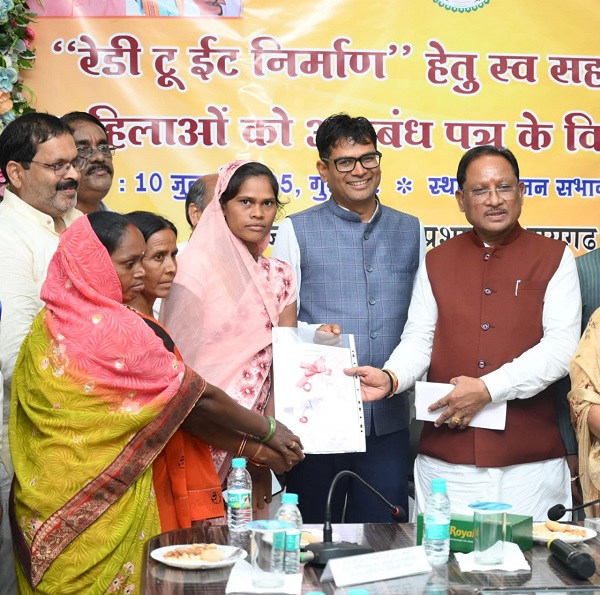 विशेष लेख : आत्मनिर्भरता, पोषण और बदलाव की नई पहचान बनीं महिला स्व-सहायता समूह