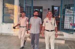 Raigarh News: सड़क दुर्घटना मामलों में अब लापरवाही की धारा नहीं, ऐसे मामलों में सीधे गंभीर धाराओं में होगी कार्रवाई, पुसौर थाना क्षेत्र में हुए भीषण सड़क दुर्घटना में दो युवकों की हुई थी मौत