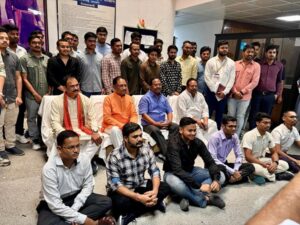 सीटों की संख्या को बढ़ाने का सुखद परिणाम: ट्राइबल हॉस्टल के 13 अभ्यर्थियों ने रचा कीर्तिमान, ट्राइबल यूथ हॉस्टल के 13 अभ्यर्थियों ने यूपीएससी प्रीलिम्स में हासिल की सफलता