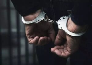 सीमा पार करते ही खुल गया तस्करों का खेल, कार की डिक्की खुलते ही पुलिस के उड़े होश