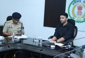 Raigarh News: अल्पसंख्यक समुदायों के सशक्तिकरण को मिलेगी नई गति, योजनाओं के शत-प्रतिशत लाभ वितरण एवं व्यापक जनजागरूकता पर प्रशासन का विशेष फोकस