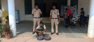  Raigarh: शॉ मिल से चोरी मशीनरी पार्ट्स बरामद, आरोपी गिरफ्तार, सीसीटीवी फुटेज के आधार पर 24 घंटे के भीतर आरोपी तक पहुंची पुलिस