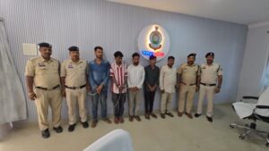 जशपुर पुलिस की बड़ी सर्जिकल स्ट्राइक, झारखंड से अंबिकापुर जा रही नशीली इंजेक्शन की खेप जब्त, 5 तस्कर गिरफ्तार