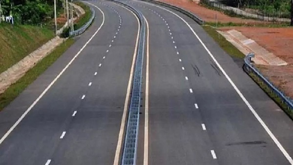 Chhattisgarh News: राष्ट्रीय राजमार्ग-130 के चौड़ीकरण के लिए प्रभावित क्षेत्रों में भूमि लेन-देन पर रोक