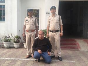 Raigarh News: 1 करोड़ 77 लाख रुपये की निवेश धोखाधड़ी मामले का फरार आरोपी विश्वजीत देवनाथ गिरफ्तार