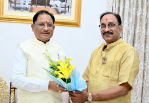 मुख्यमंत्री साय से छत्तीसगढ़ योग आयोग के नवनियुक्त अध्यक्ष संजय अग्रवाल ने की सौजन्य मुलाकात