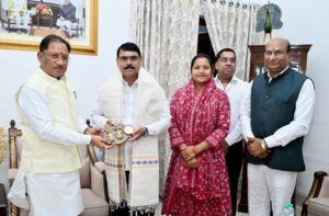 किसान हितैषी नीतियों ने दिलाई छत्तीसगढ़ को नई पहचान : छत्तीसगढ़ के कृषि विकास मॉडल का अध्ययन करने पहुंचा महाराष्ट्र का विधायक दल