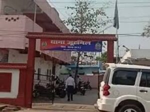 रायगढ़ में कबाड़ जैसे रास्ते से घुसे चोर, भवानी ट्रेडर्स में बड़ी चोरी, सोने-चांदी के जेवर समेत नगदी ले उड़े, छत का एस्बेस्टस तोड़कर घर में दाखिल हुए बदमाश