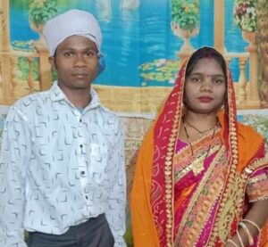 Raigarh: मुख्यमंत्री विष्णुदेव साय की पहल से सेवा सेतु बना ग्रामीणों का भरोसेमंद साथी, रायगढ़ विकासखंड के ग्राम सांगीतराई के दुर्गा सिदार को घर बैठे मिला विवाह प्रमाण पत्र