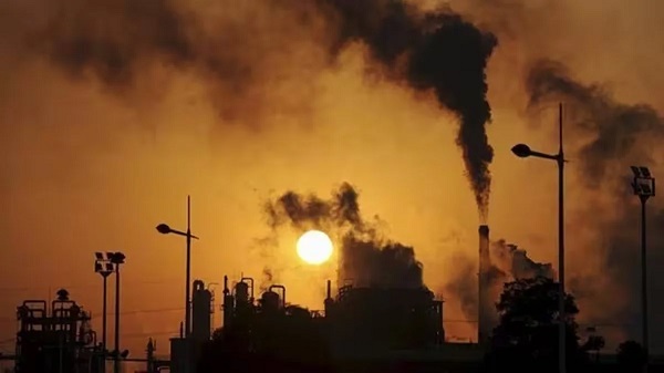 Chhattisgarh: पर्यावरणीय मानकों से समझौता नहीं, 94 उद्योगों को नोटिस, 3.03 करोड़ रुपये की क्षतिपूर्ति अधिरोपित
