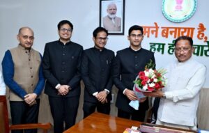 मुख्यमंत्री विष्णु देव साय से प्रशिक्षु आईएएस अधिकारियों ने की मुलाकात