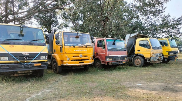 अवैध खनिज कारोबार पर बड़ी कार्रवाई, 8 वाहन जप्त, कई प्रकरण दर्ज, कोयला और रेत के अवैध परिवहन पर खनिज विभाग का शिकंजा